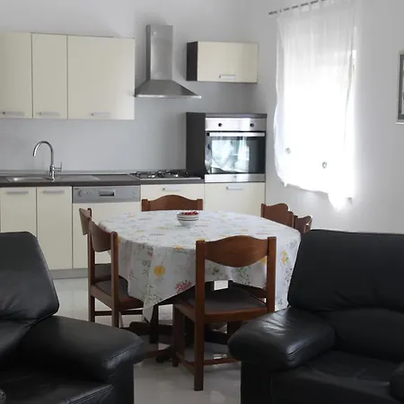 Mikulandra Apartment Sibenik