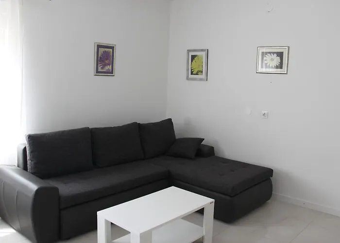 Mikulandra Apartment *