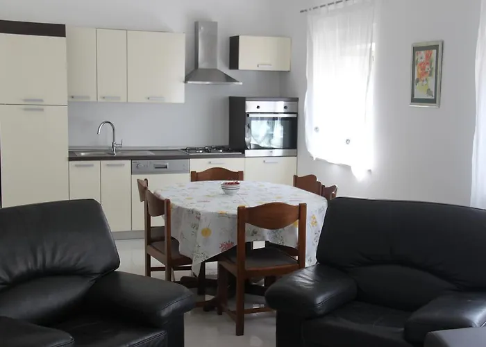 Mikulandra Apartment Sibenik